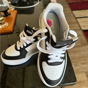 Puma’s Youth size 4